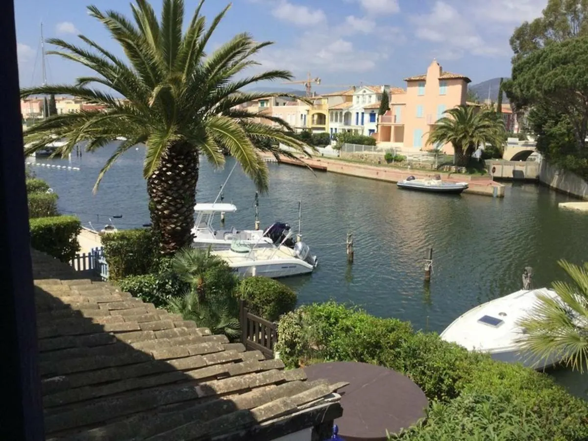 Charmant T2 Mezzanine Avec Piscine A Port Cogolin - 6 Couchages, Parking Privatif, Proche Plages - Fr-1-226B-39 0*,