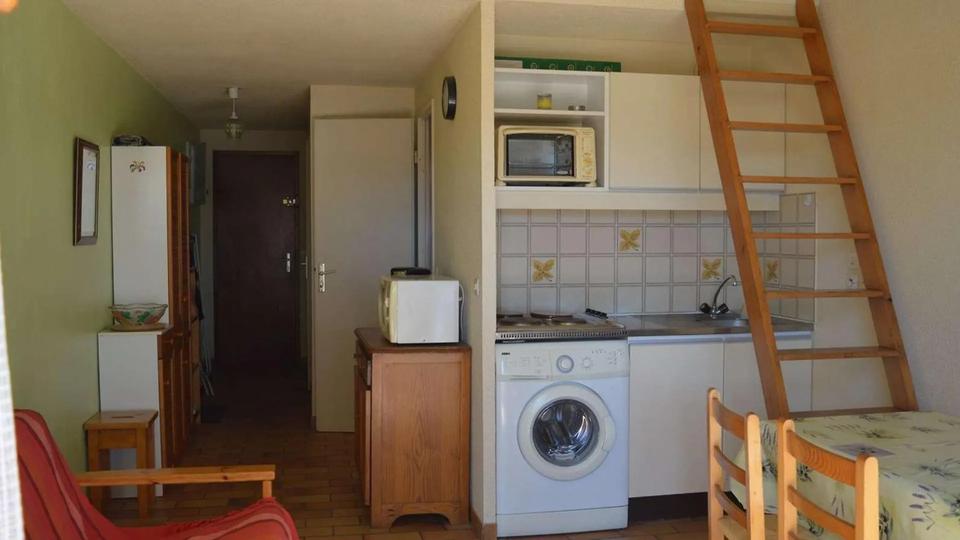 Charmant T2 Mezzanine Avec Piscine A Port Cogolin - 6 Couchages, Parking Privatif, Proche Plages - Fr-1-226B-39 Apartment